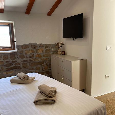 Monte Cristo Wines & Rooms Kuna Pelješka Eksteriør bilde